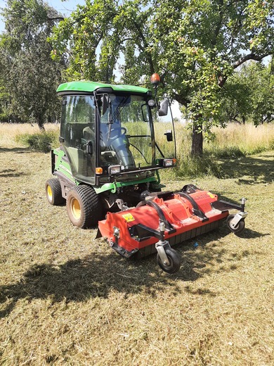 2022- 10. traktůrek John deere